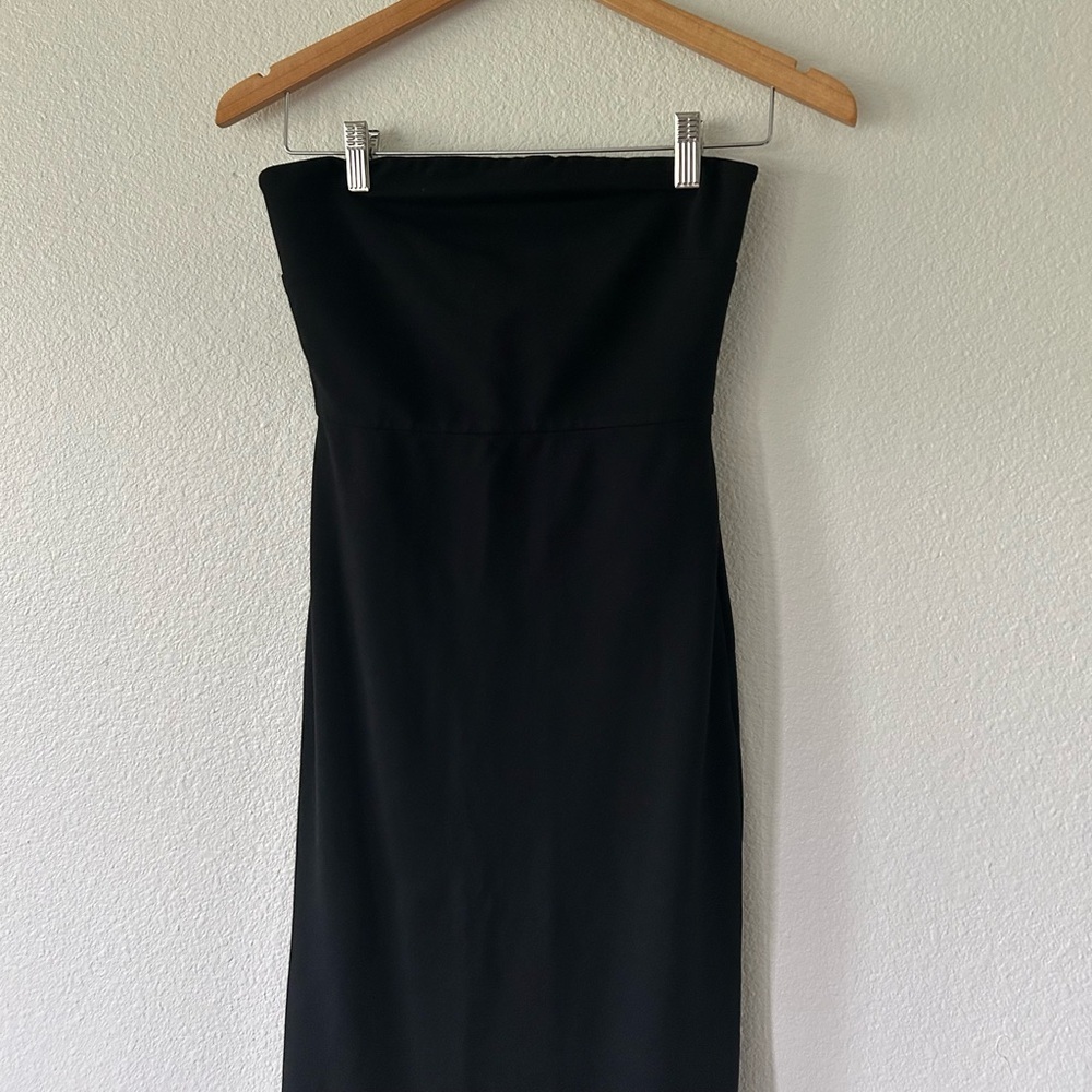 NBD Dream Gown in Black - Picture 5 of 7